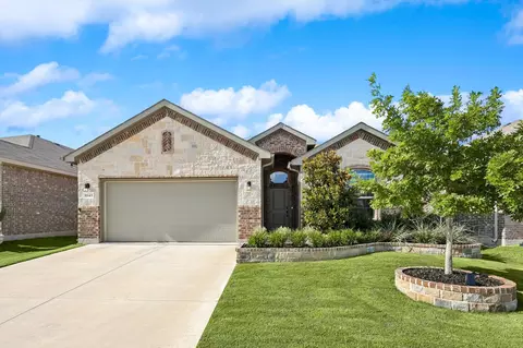1041 Blackhorse Trl, Northlake, TX 76247