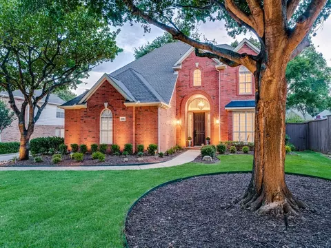 805 Oakcrest Ct, Southlake, TX 76092