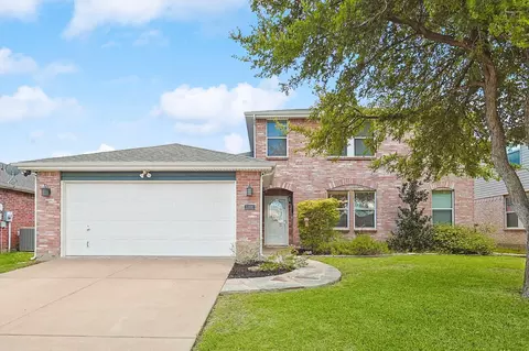 1305 Cherokee Rose Ln, Burleson, TX 76028