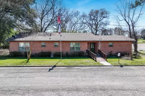 119 Sunny Ln, Athens, TX 75751