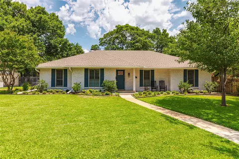 400 Crestover Cir, Richardson, TX 75080