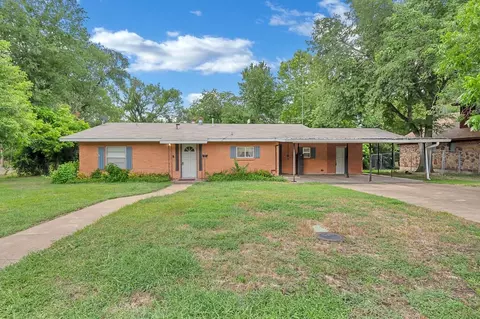 1510 Pecan St, Clifton, TX 76634