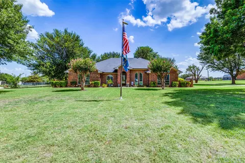 79 Derby Dr, Van Alstyne, TX 75495