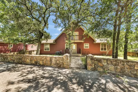 38 Lake Point Dr, Gordon, TX 76453