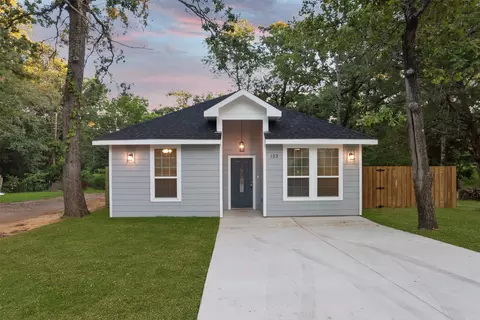 123 Blackfoot Dr, Mabank, TX 75156