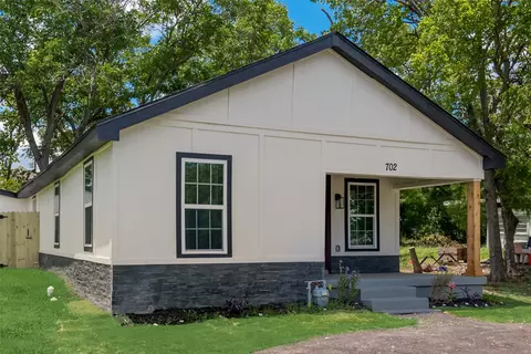 702 S Frances St, Terrell, TX 75160