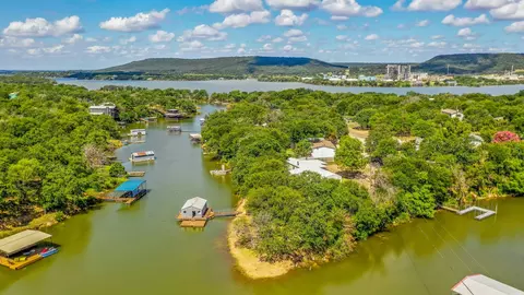 420 Kennon Cir, Palo Pinto, TX 76484