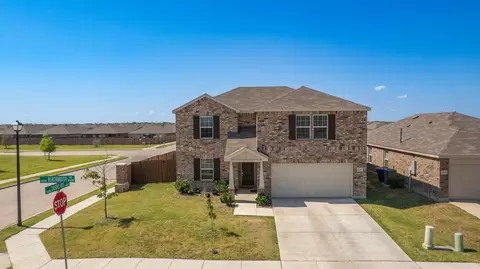 1944 Blackbrush Dr, Royse City, TX 75189