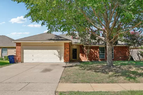 169 Adams Dr, Crowley, TX 76036