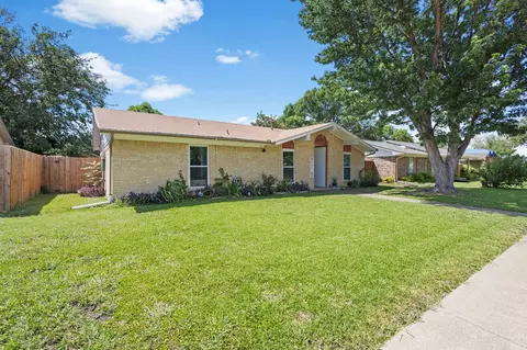 1014 Rockledge Dr, Garland, TX 75043