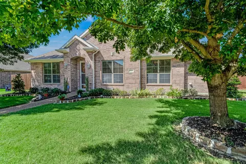 4805 Prairie Aster Dr, Garland, TX 75043