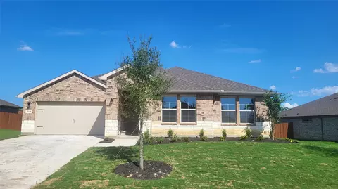 1238 Greenfield Dr, Cedar Hill, TX 75104
