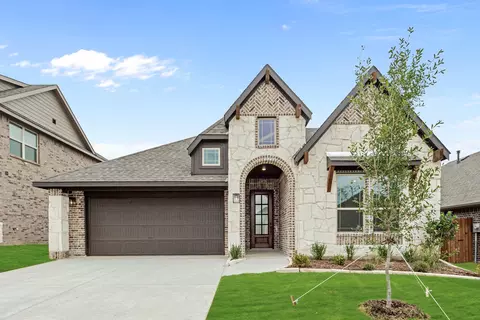 8208 Catclaw Pr, Godley, TX 76044