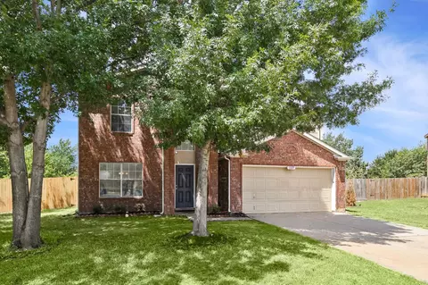 3329 Bentgate Ct, Denton, TX 76210