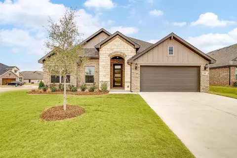148 Trail Dr, Waxahachie, TX 75165