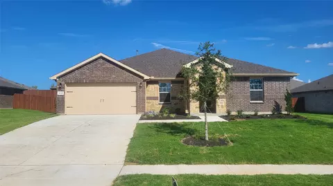 1226 Greenfield Dr, Cedar Hill, TX 75104