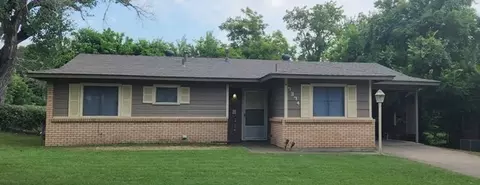 7374 Hightower St, Fort Worth, TX 76112