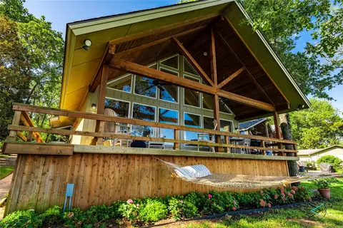 1000 Lovers Ln, Tool, TX 75143