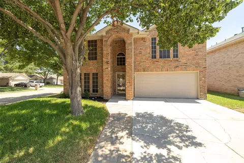 1000 Sagewood Ln, Saginaw, TX 76131