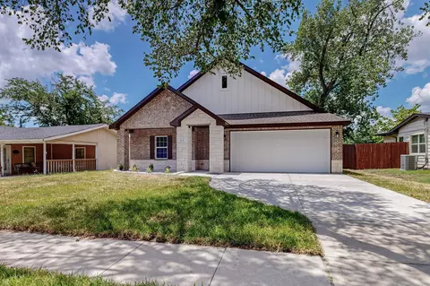 614 E Ridgewood Dr, Garland, TX 75041