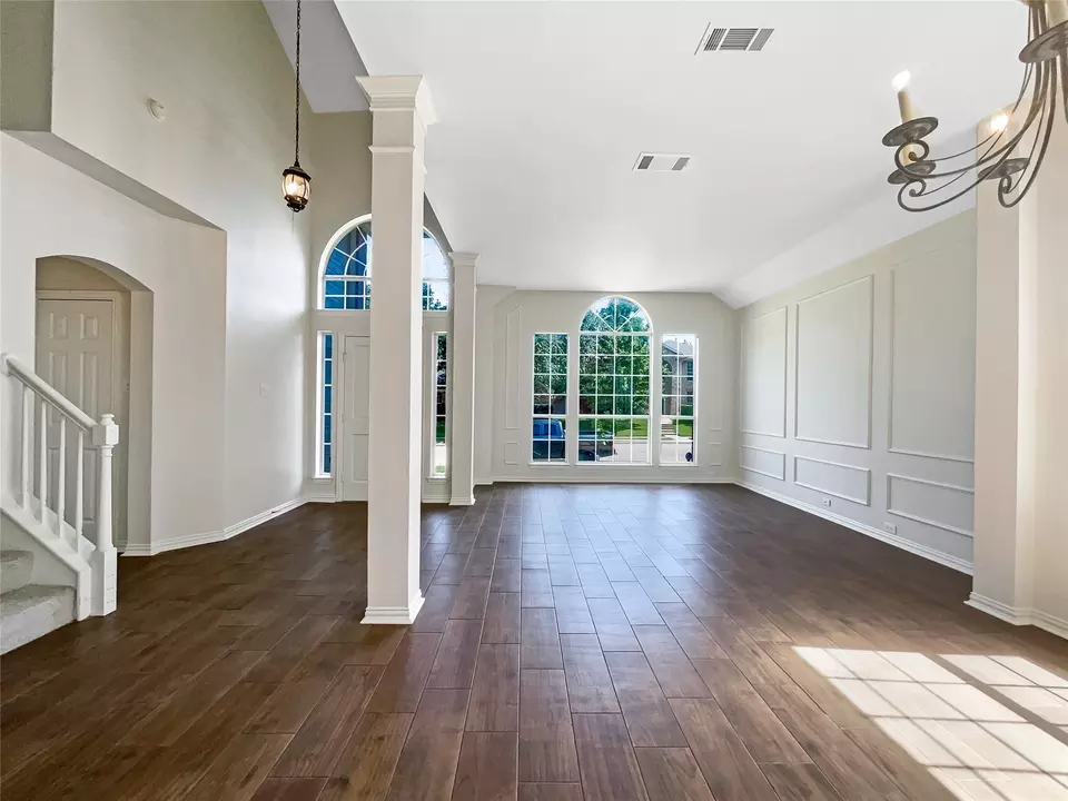 Living - 3709 Cottonwood Springs Dr, The Colony, TX 75056 photo 5 of 6