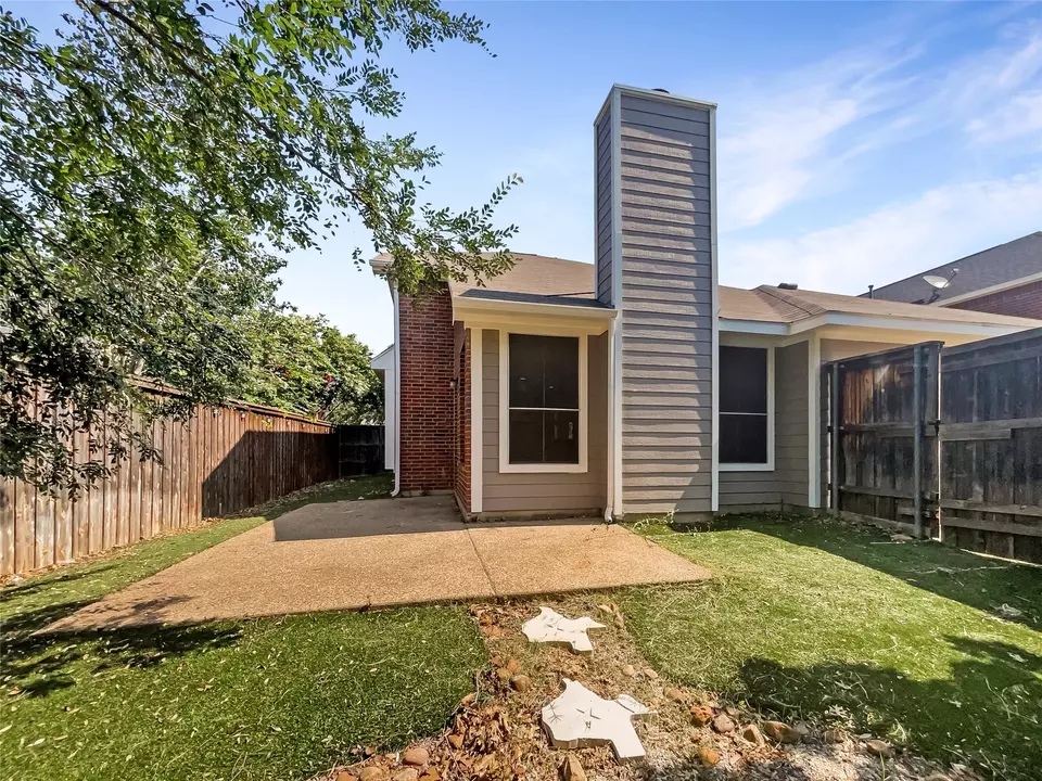 Exterior - 3709 Cottonwood Springs Dr, The Colony, TX 75056 photo 2 of 2