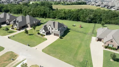 714 Calm Crest Dr, Rockwall, TX 75087