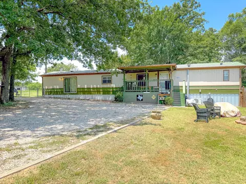 104 Still Water Dr, Gun Barrel City, TX 75156