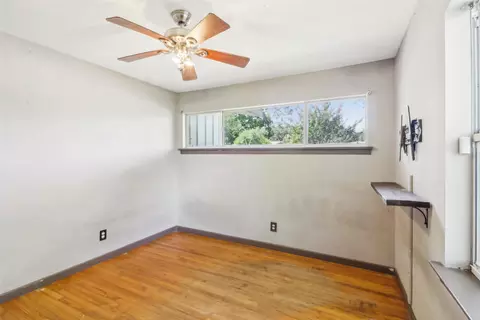 609 Pine St, Hurst, TX 76053 photo 18