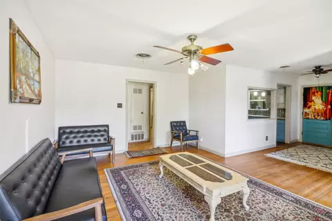 609 Pine St, Hurst, TX 76053 photo 5