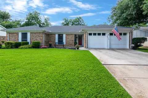 2516 Ashbury Dr, Arlington, TX 76015