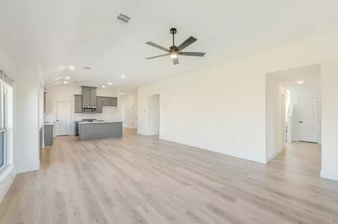 300 Keystone Dr, Commerce, TX 75428 photo 16
