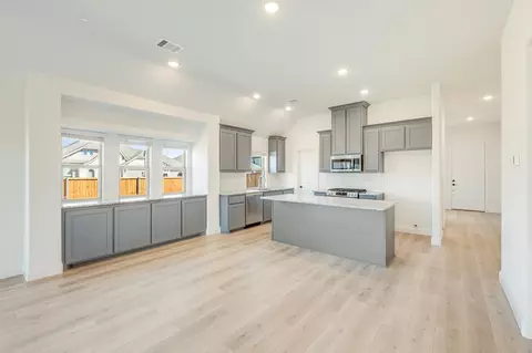 300 Keystone Dr, Commerce, TX 75428 photo 8