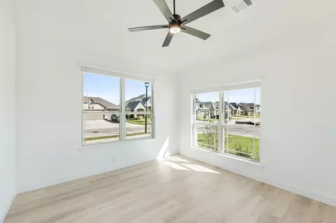 300 Keystone Dr, Commerce, TX 75428 photo 5