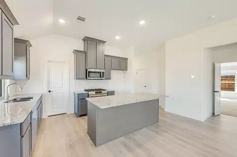 300 Keystone Dr, Commerce, TX 75428 photo 10