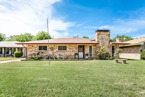 2104 Rocky Cv, Irving, TX 75060