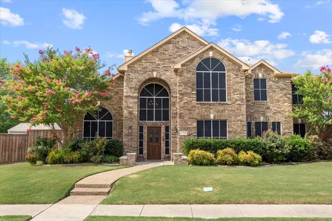 8902 Watersway Dr, Rowlett, TX 75088