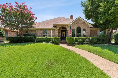 5906 Derek St, Arlington, TX 76016