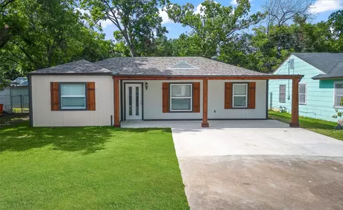705 Chickasaw Trce, Grand Prairie, TX 75051