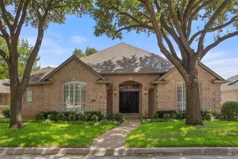 2837 Manorwood Trl, Fort Worth, TX 76109