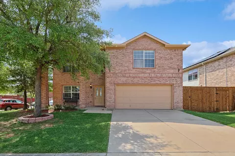 10828 Irish Glen Trl, Haslet, TX 76052