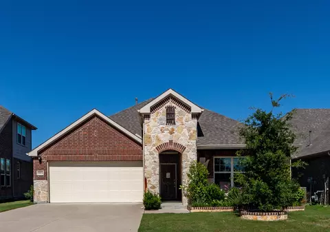 5804 Coppermill Rd, Fort Worth, TX 76137