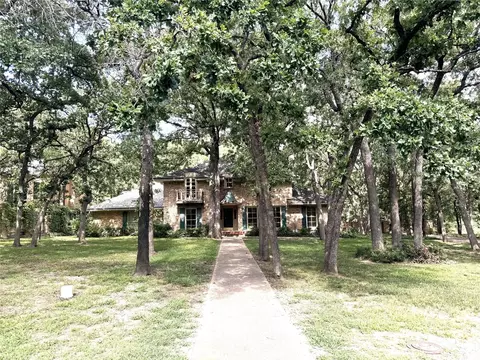 3210 Santa Monica Dr, Denton, TX 76205