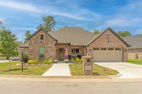 641 Copper Creek Cv, Tyler, TX 75703