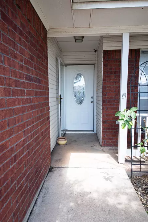 Entry Way - 3925 Trinity Ln, Abilene, TX 79602 photo 1 of 3
