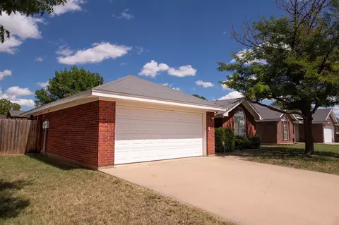 Exterior - 3925 Trinity Ln, Abilene, TX 79602 photo 7 of 9