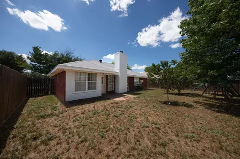 Exterior - 3925 Trinity Ln, Abilene, TX 79602 photo 4 of 9