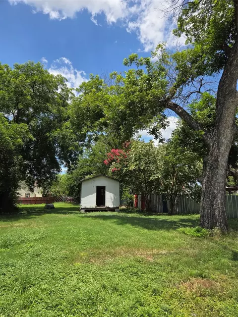 0 S Houston St, Comanche, TX 76442