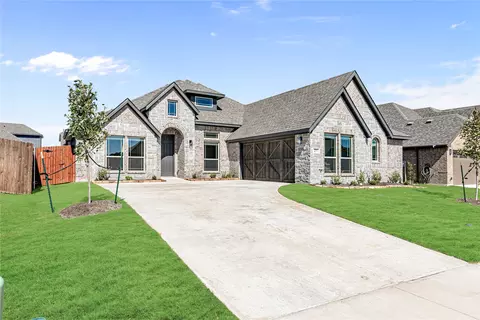 277 Sparkling Springs Dr, Waxahachie, TX 75165