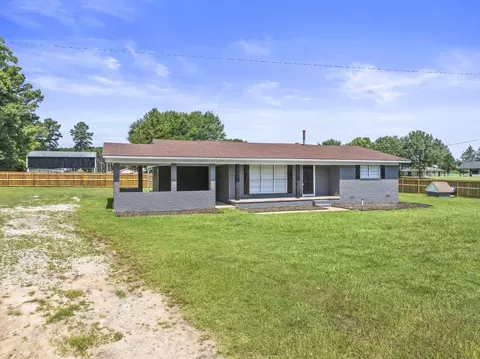3226 Hwy 259 S, De Kalb, TX 75559